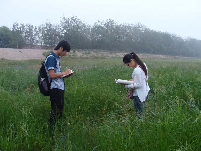 7��14�������u�r(n��ng)�I(y��)��W(xu��)������B(t��i)����(m��ng)֮�(du��)����(l��i)�����u�а�ɳ�ӝ�أ��ۖ|�Σ���(du��)ֲ��N�(l��i)���w���M(j��n)�ЬF(xi��n)��(ch��ng)�о���