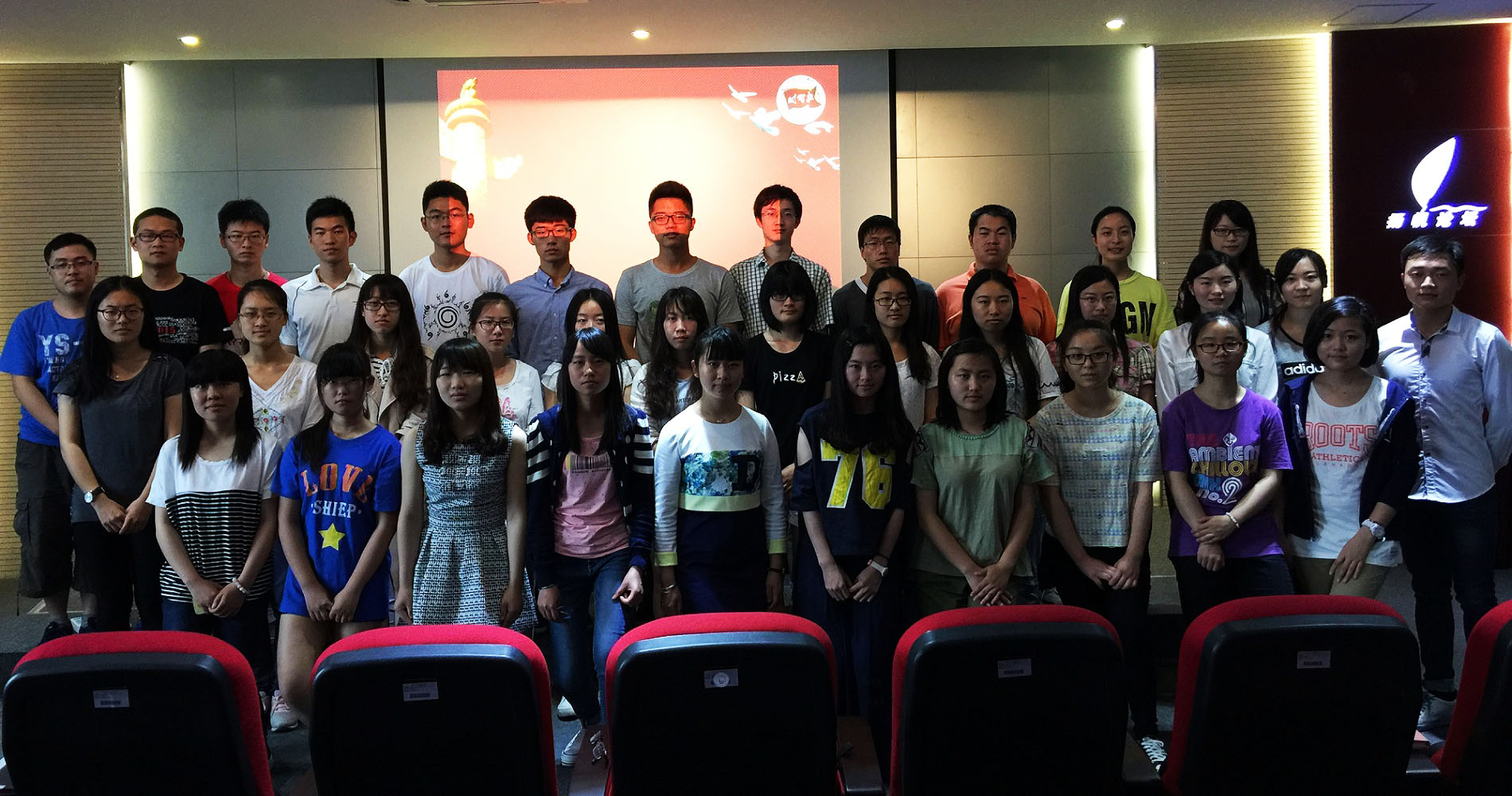 �Ϻ�����W(xu��)Ժ���r���� ���`�أ�����Ӱ�