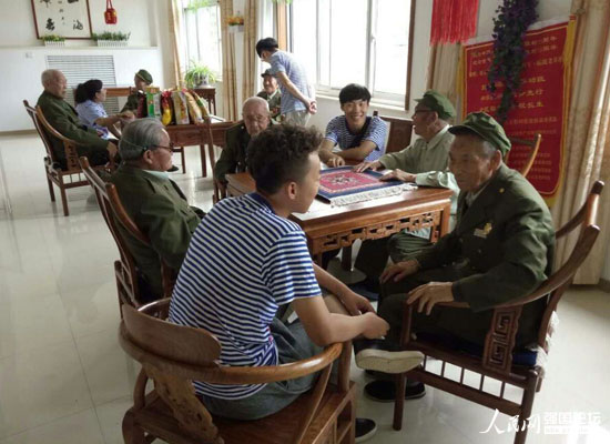 ���^�F���I(y��)���g(sh��)�W(xu��)Ժ�Ӱ��tɫС��ꠁ����Ӱ���һ����Ժ�����ϱ���