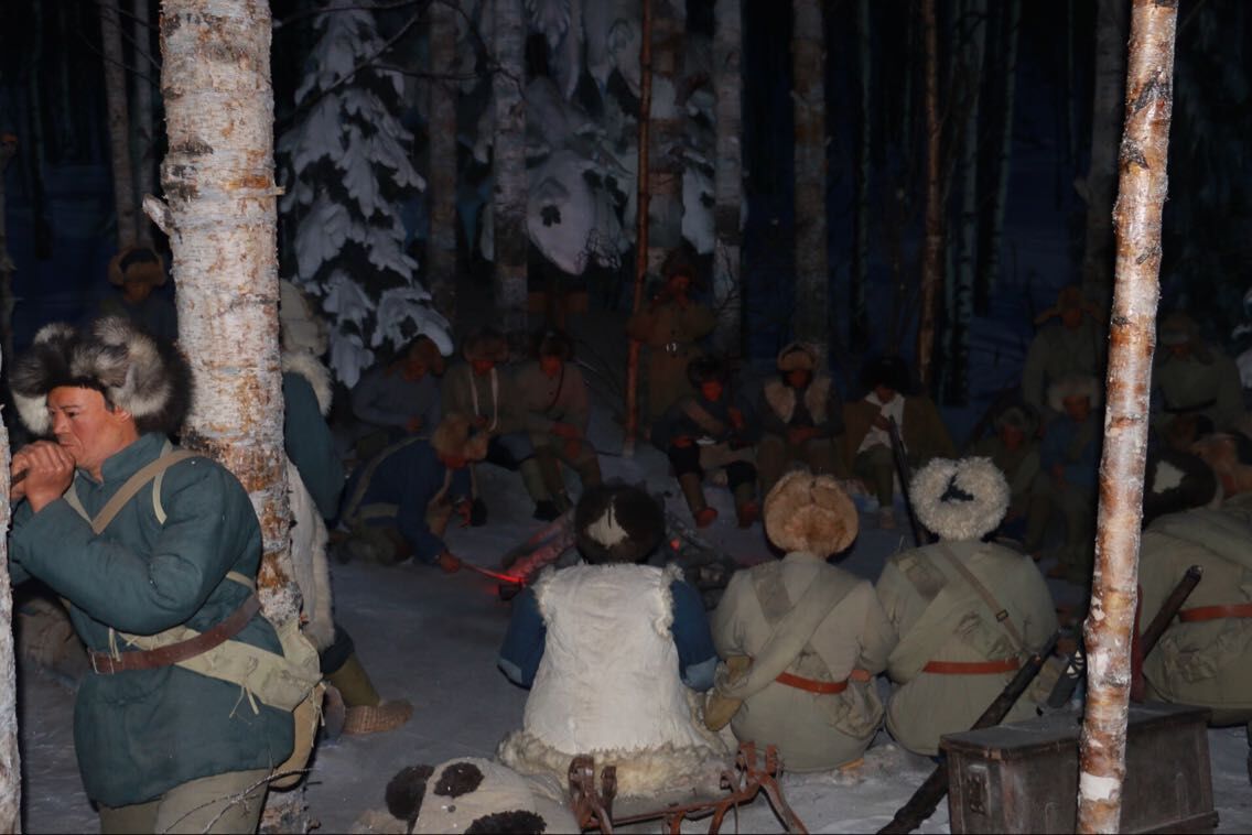 ���š�һ�ˡ��o(j��)���^��(n��i)��ӳ��(li��n)��(zh��n)ʿ��η��(y��n)����Ӣ�¿������龰Ϟ��Ⱥ����ꑼӽ� �z��