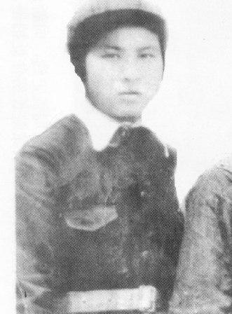 �������1920��10 �������F��ʡ���x�h����1938����������c�M(j��n)��ͬ�W(xu��)���Ӱ��M(j��n)���Ї�(gu��)������܊����W(xu��)�W(xu��)��(x��)�����I(y��)�󱻷ֵ�����2��У���l(w��i)�B��(d��ng)�ĕ������g��s�ؼ����Ї�(gu��)���a(ch��n)�h��1943��4��5 �����ձ��ۇ�(gu��)���x��(du��)���|�������ո���(j��)���M(j��n)�С���ʎ�����������е���������D(zhu��n)��;���⵽��܊�ķ�������������ħ������Ѻ;�У����v����������(f��)��ץס��(y��n)�̱ƹ���������(ji��n)ؑ����, �]����¶������������߳�ŭ����܊�������ؚ��ᚢ����