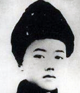 �ܘ�|��1918��1937���|������܊�߼�ָ�]�T��ɽ�|ʡƽ�ȿh����1925���S��ĸ�ӻĵ�����ʡ�q���h��1931���һ����׃�����e�O���ӿ��ջ����1933����������Ї����a�h��1935��2�������x�鹲���F�|�M��ί��ӛ��4�£��Ζ|���������܊�ڶ�܊��һ�F��ί��1936��3�£��Ζ|�����ڶ�܊��һ����ί�掟�hί��ӛ��܊�hίί�T��7�����x���й��ϝMʡίί�T��9�����Ζ|������һ·܊���Ď����L����ί��1937��4��24�����ڰ��D�h��ɳ���Ͻ��S�����c�ΰ��D�h�ΰ������(zh��n)�в��Ҡ�����