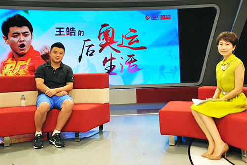 奧運(yùn)冠軍、八一男乒隊(duì)主教練王皓做客人民網(wǎng)強(qiáng)國(guó)論壇。