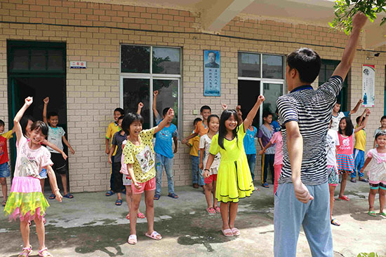 �V�|�t(y��)�ƴ�W(xu��)��΢�m���ġ�����F(tu��n)�(du��)�ڏV�|ʡ�����������(zh��n)ͬ��С�W(xu��)֧�̣�־Ը�߽�ͬ��С�W(xu��)�W(xu��)���\(y��n)��(d��ng)ǰ�������Ԝp���\(y��n)��(d��ng)������