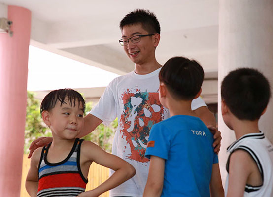 ���ݴ�W��֪�Ľ�㡱����������`꠵��㽭�������_չ֧�̻�����鮔?sh��)��l(xi��ng)����С�W���ռ��W��ƥ�˽������D��־Ը��ٝ�S���ӂ���