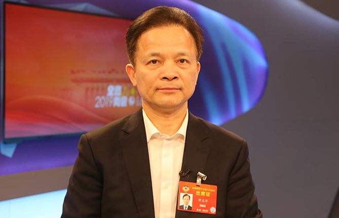 全國政協委員、中國工程院副院長鐘志華：推進工程教育改革與創(chuàng)新創(chuàng)業(yè)創(chuàng)造