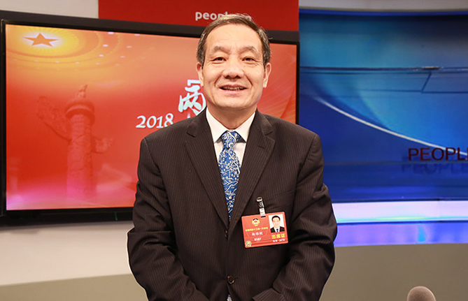 全國政協(xié)常委、湖南省人大常委會副主任楊維剛：創(chuàng)建“數(shù)字政府”賦能數(shù)字經(jīng)濟(jì)發(fā)展